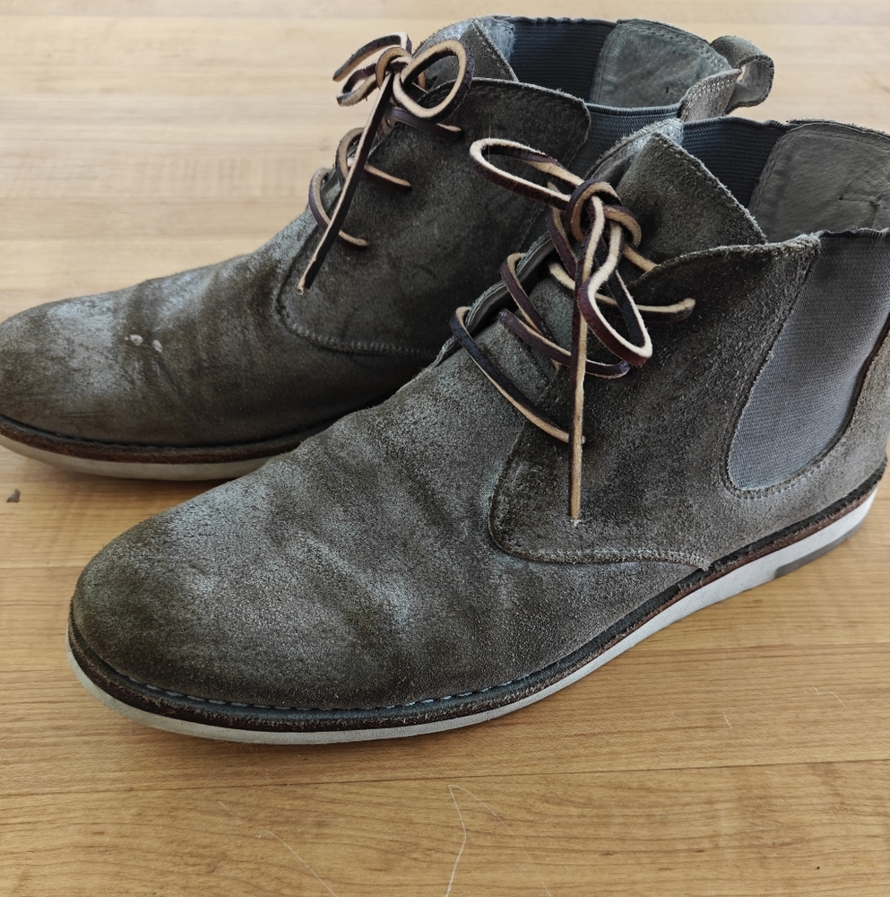 Men's Gray Suede Lace-Up Shoes